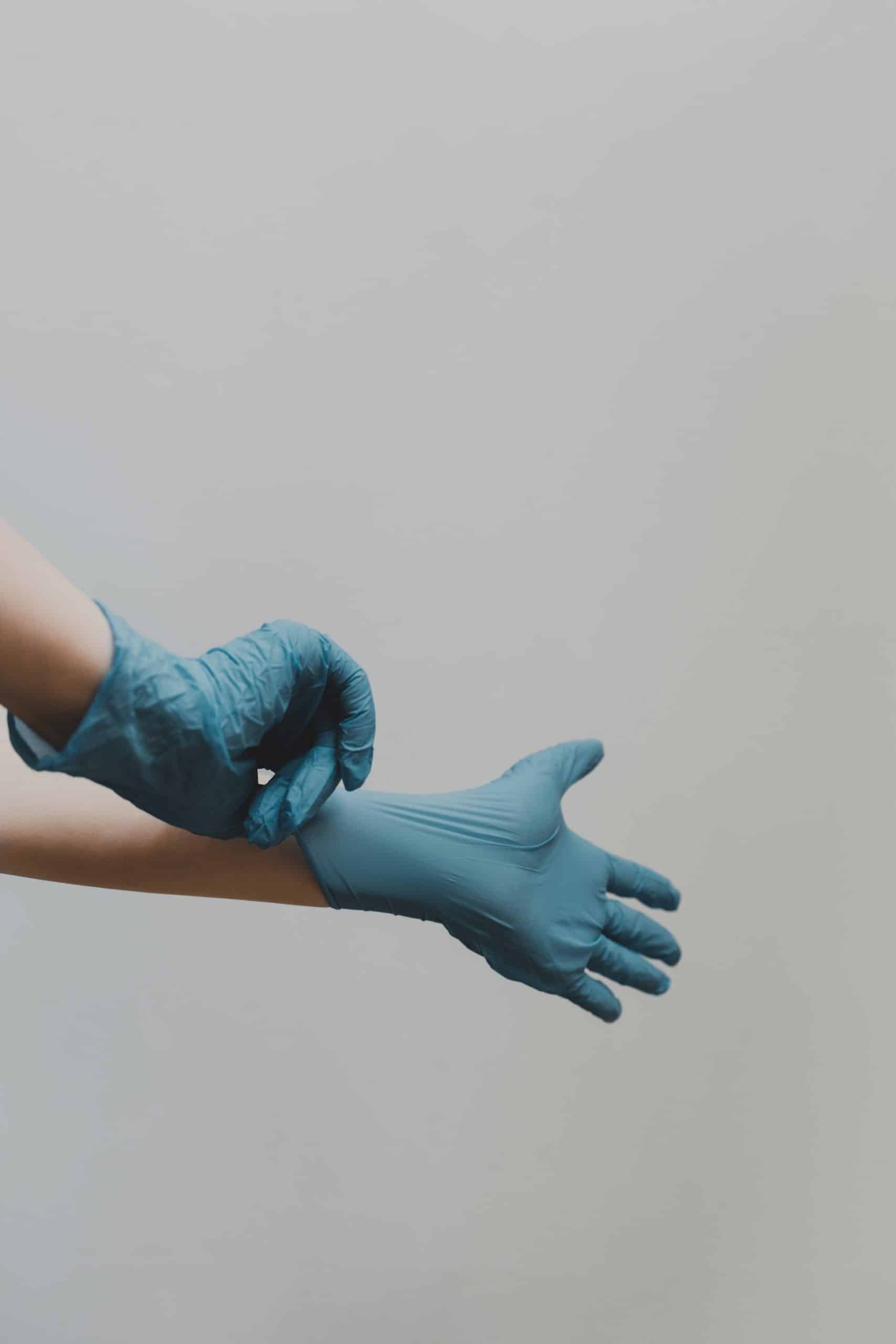 Rękawiczki jednorazowe – czym się wyróżniają?