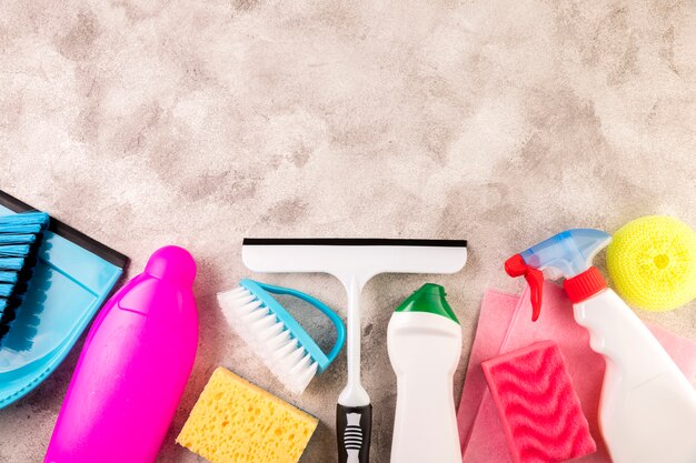 Jak wybrać odpowiednie środki do utrzymania czystości w domu i biurze?